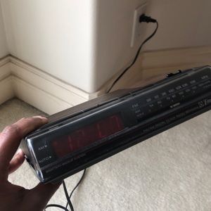 Emerson Vintage digital clock radio fm/am